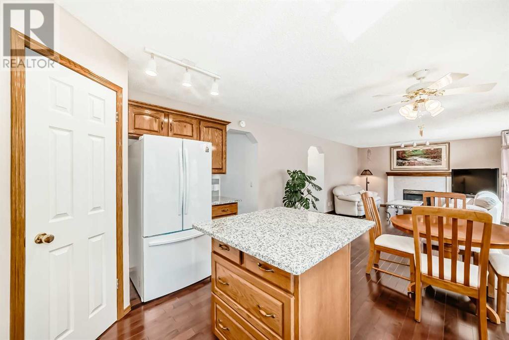 Single Family House for Sale in  Edgebrook Drive NW Edgemont Calgary 