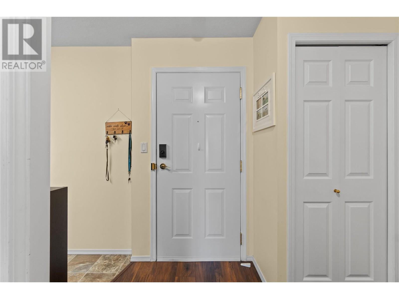 210 211 Kildonan Avenue, Enderby