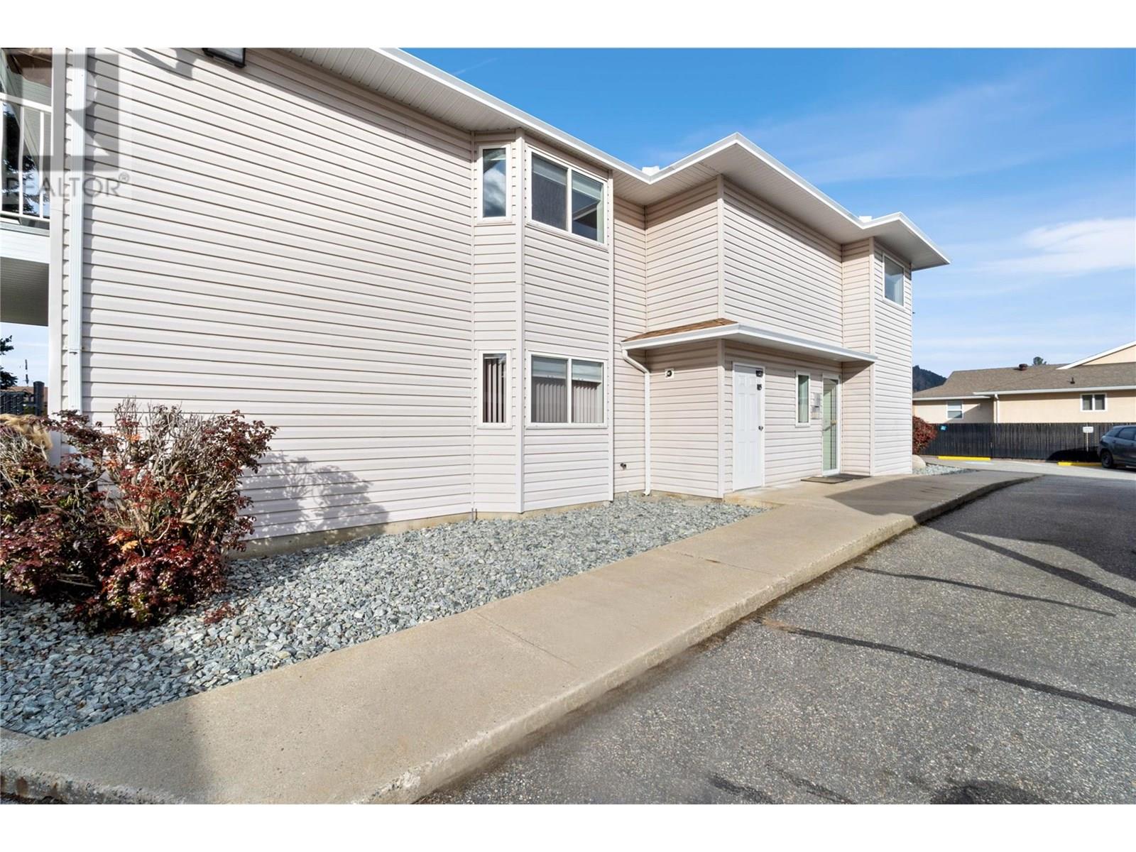 210 211 Kildonan Avenue, Enderby