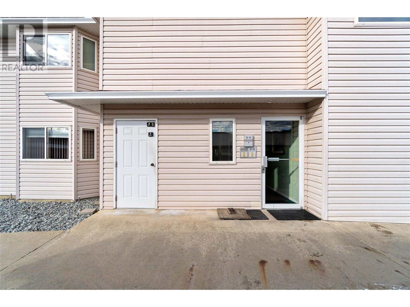 210 211 Kildonan Avenue, Enderby