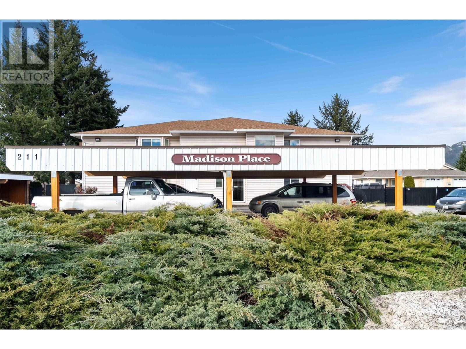 210 211 Kildonan Avenue, Enderby