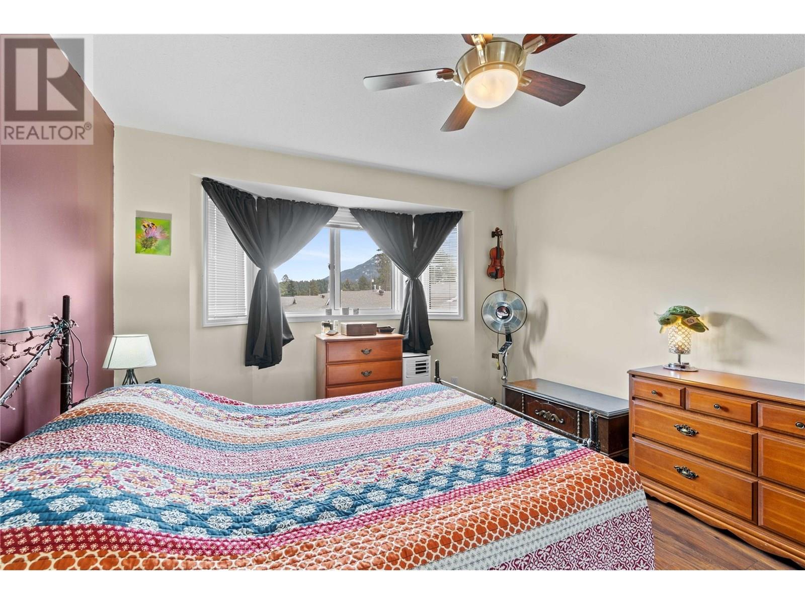 210 211 Kildonan Avenue, Enderby