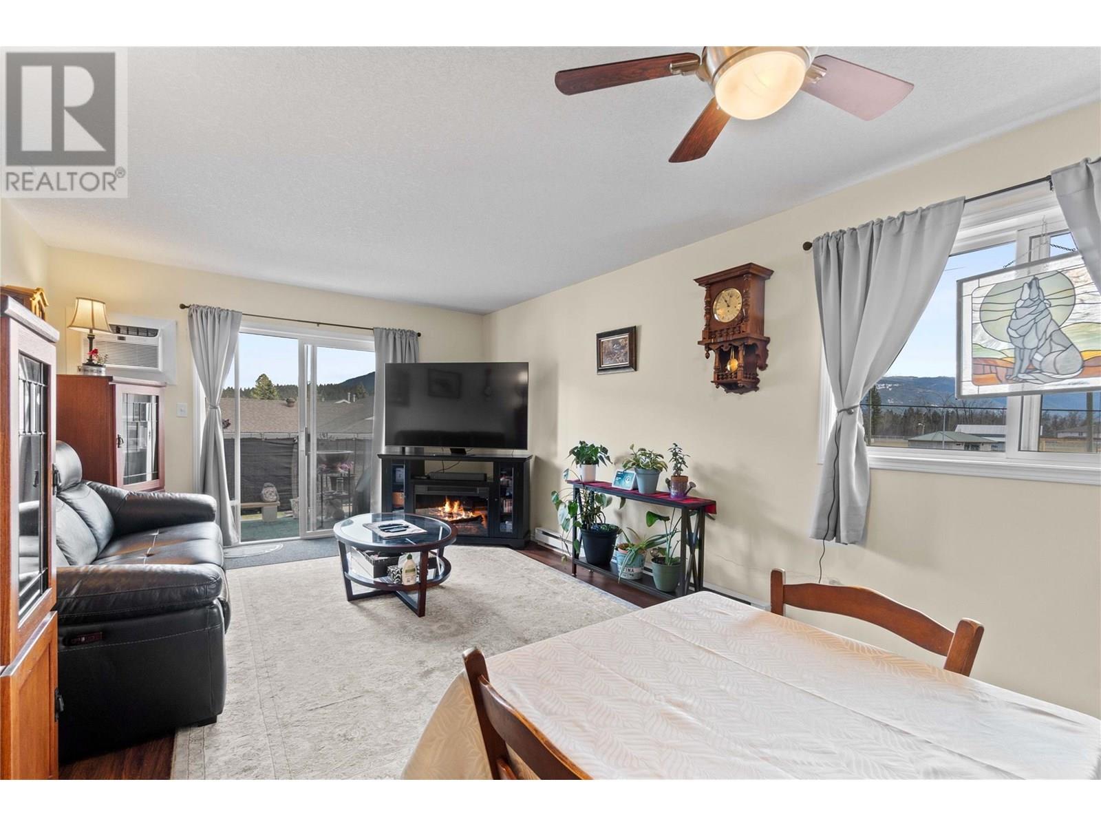 210 211 Kildonan Avenue, Enderby