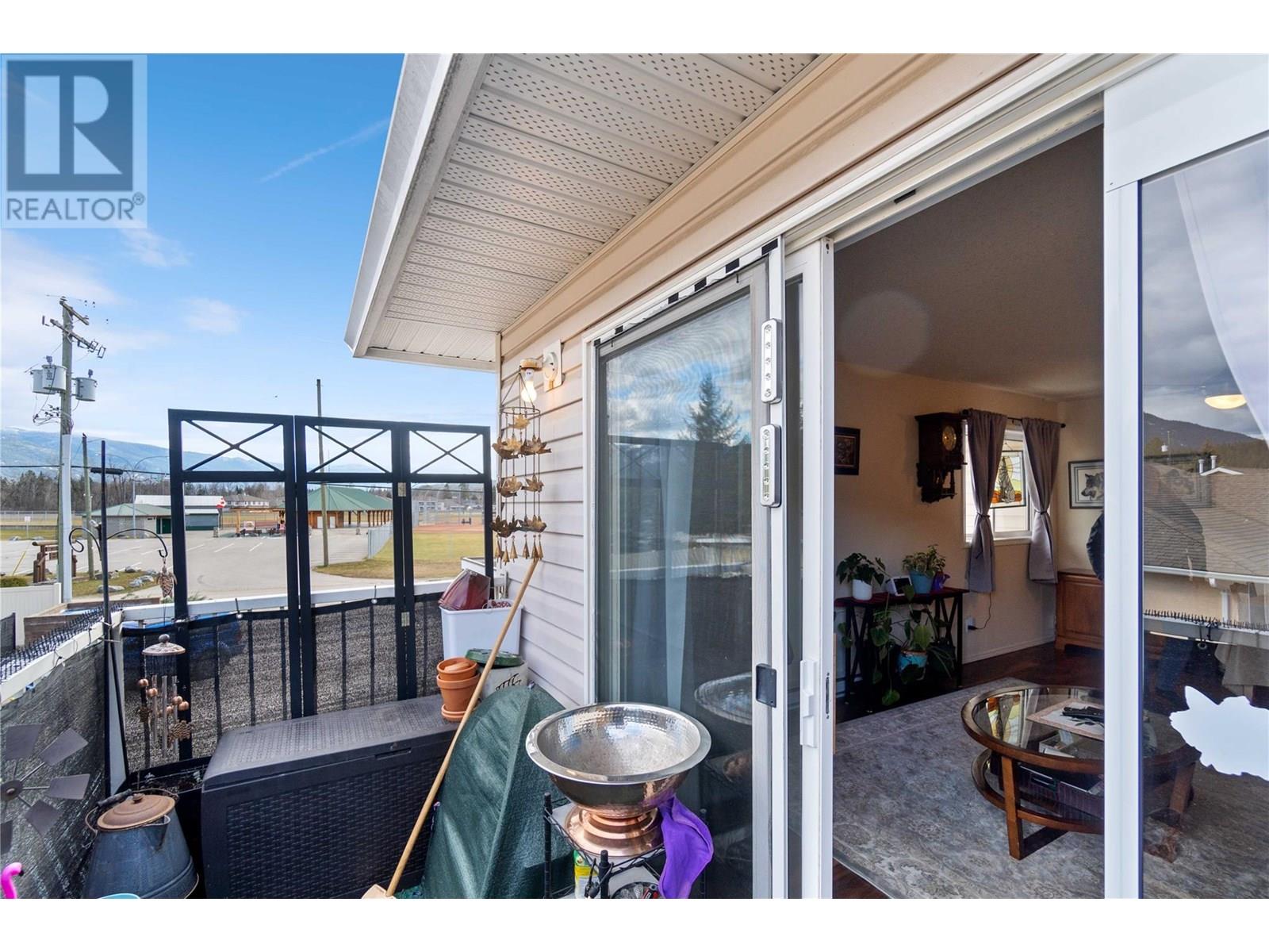 210 211 Kildonan Avenue, Enderby
