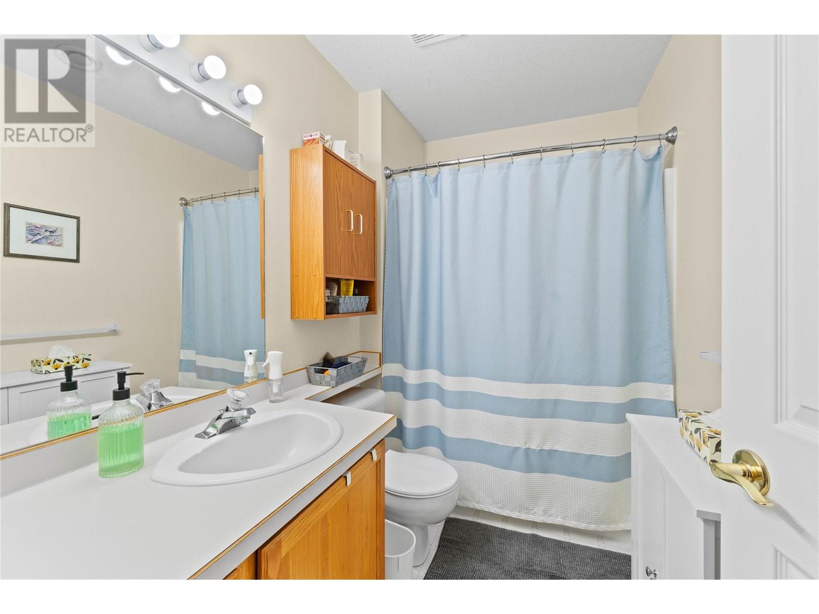 210 211 Kildonan Avenue, Enderby