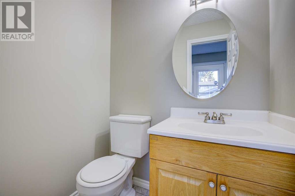 Single Family House for Sale in  Erin Woods Drive SE Erin Woods Calgary 
