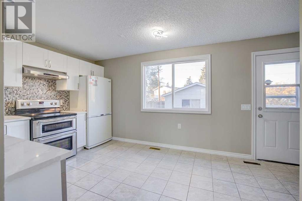 Single Family House for Sale in  Erin Woods Drive SE Erin Woods Calgary 