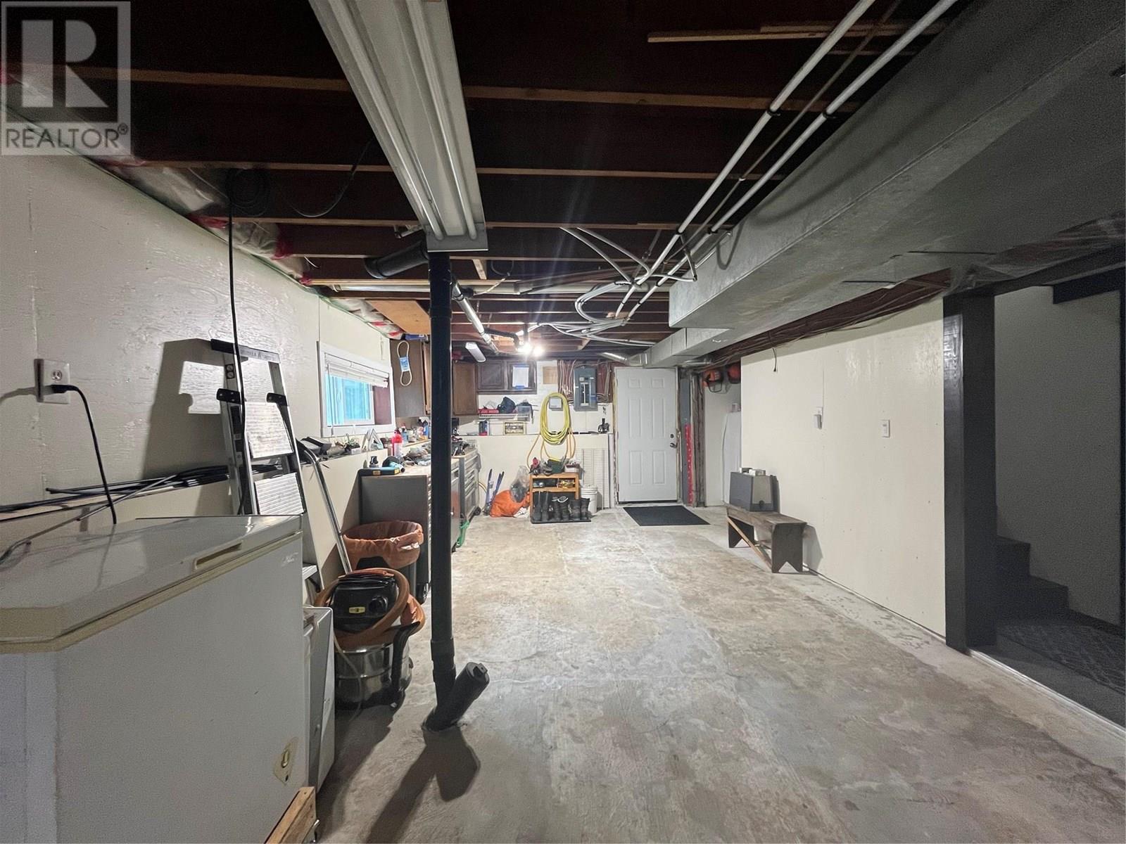 6520 DEADMAN VIDETTE ROAD - 32