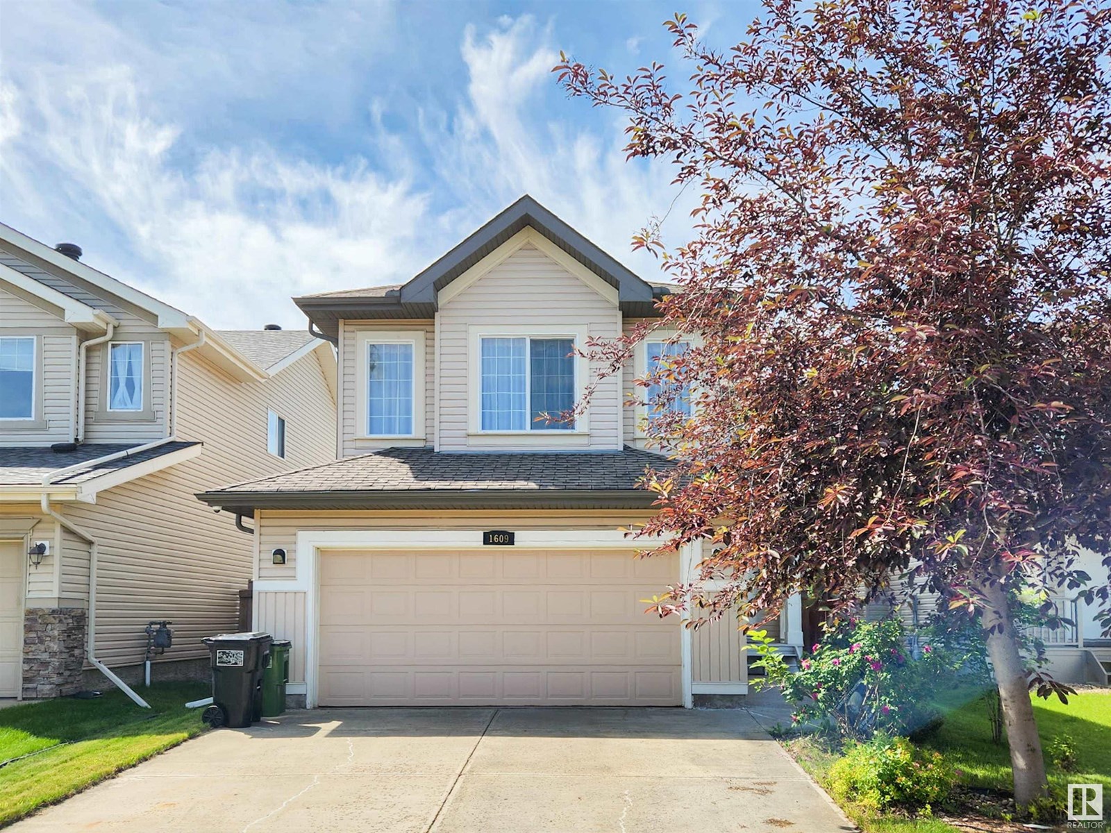 Photo 33 of 1609 Hodgson Co Nw, Edmonton AB