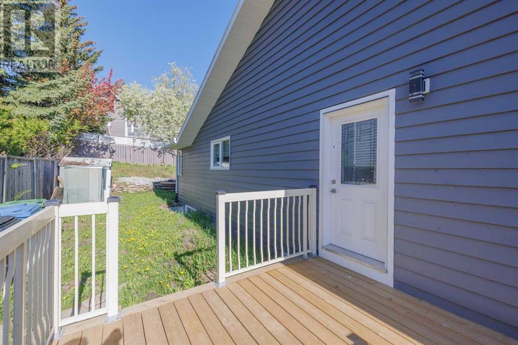 Single Family House Bungalow for Sale in  Edenwold Drive NW Edgemont Calgary 