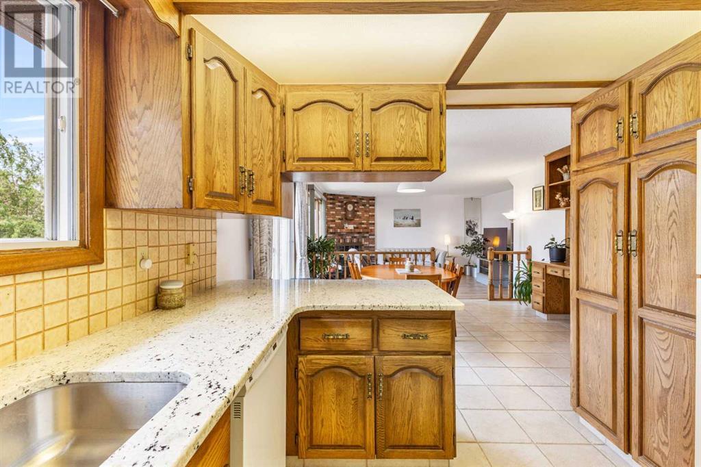 Single Family House for Sale in  Edforth Way NW Edgemont Calgary 
