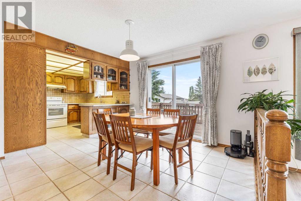 Single Family House for Sale in  Edforth Way NW Edgemont Calgary 