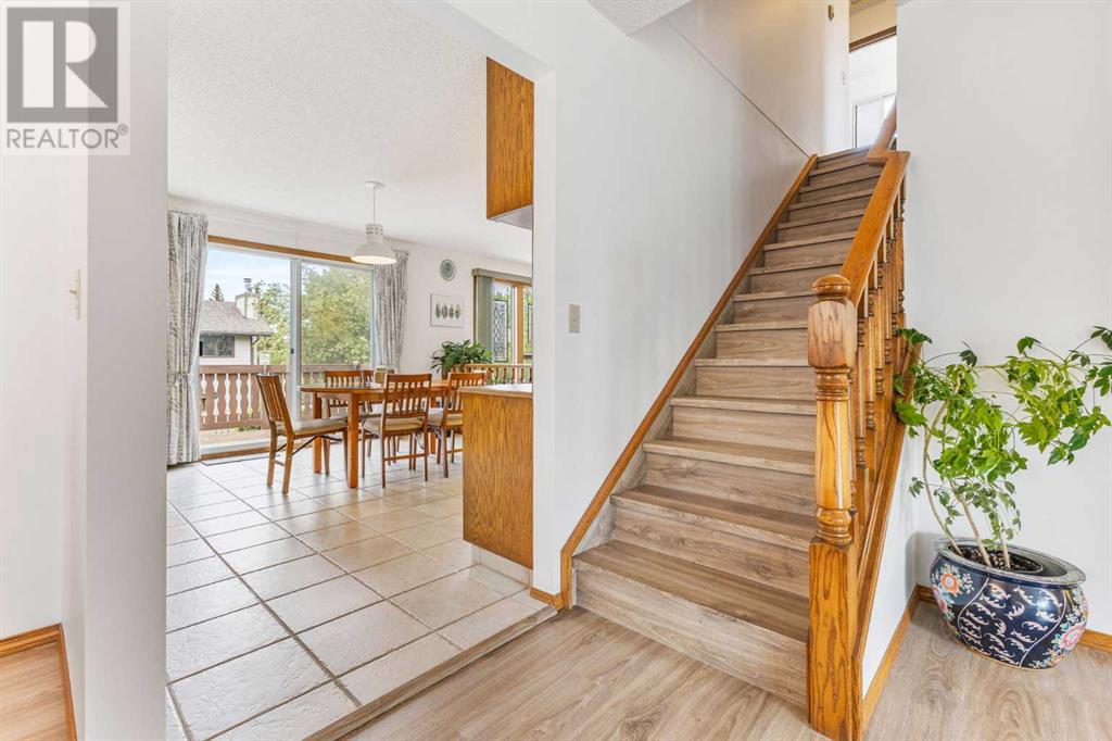 Single Family House for Sale in  Edforth Way NW Edgemont Calgary 