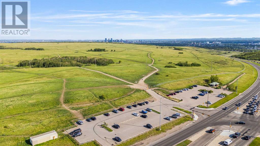 Single Family House for Sale in  Edforth Way NW Edgemont Calgary 