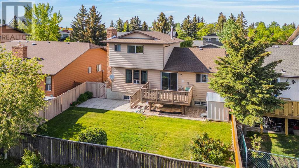 Single Family House for Sale in  Edforth Way NW Edgemont Calgary 