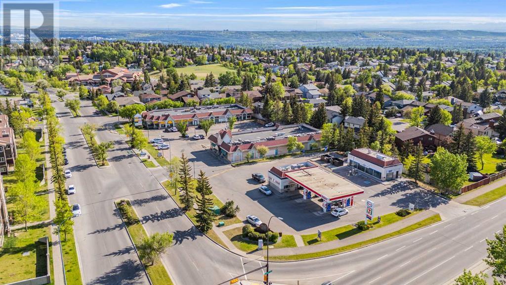 Single Family House for Sale in  Edforth Way NW Edgemont Calgary 