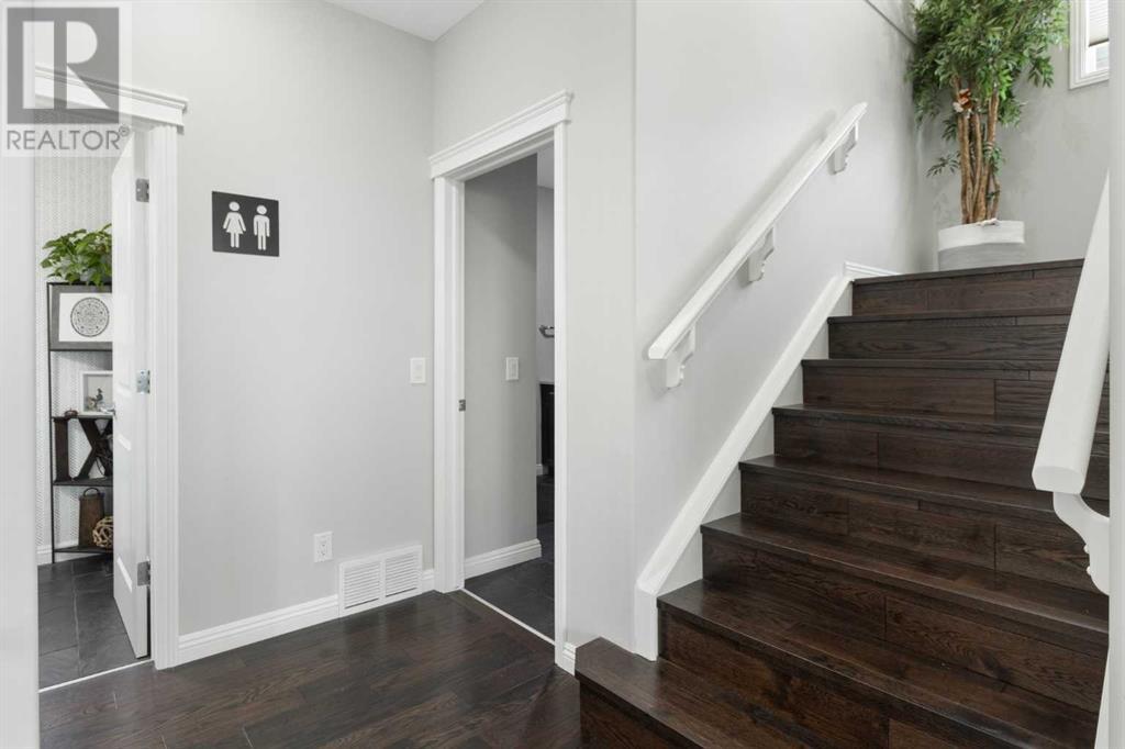 Single Family House for Sale in  Cranleigh Park SE Cranston Calgary 