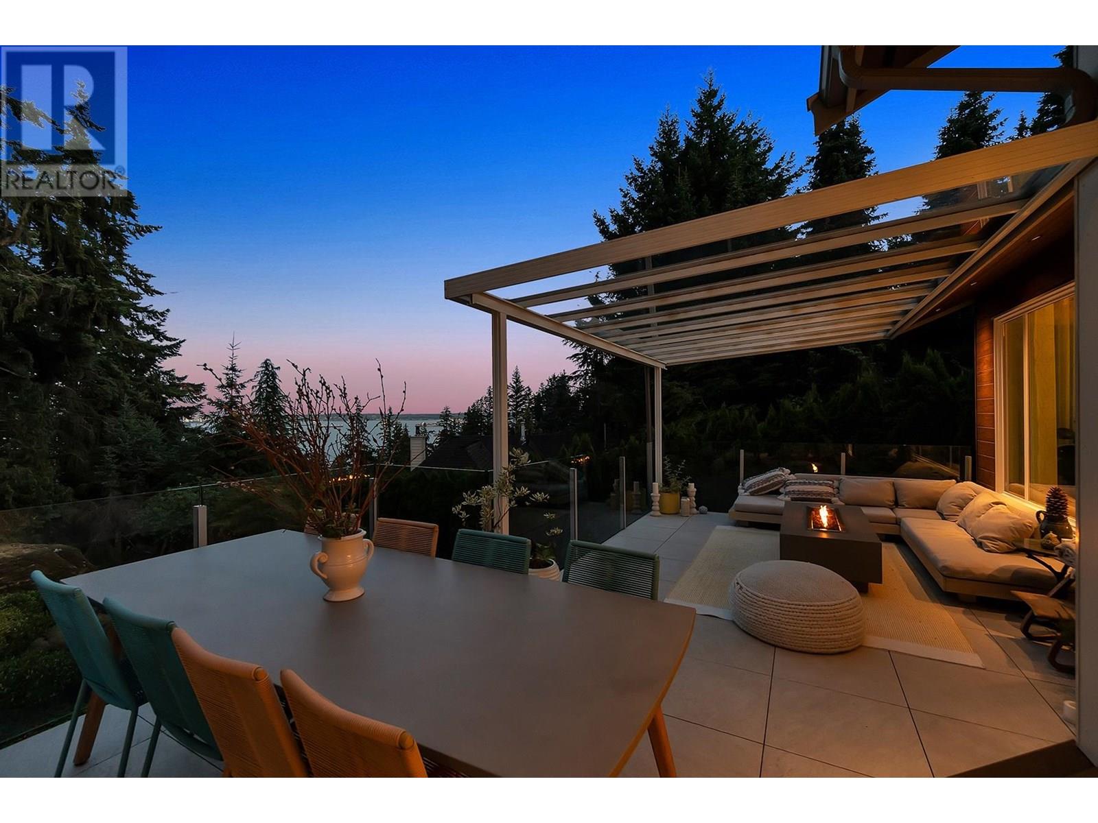 3706 SOUTHRIDGE PLACE, West Vancouver