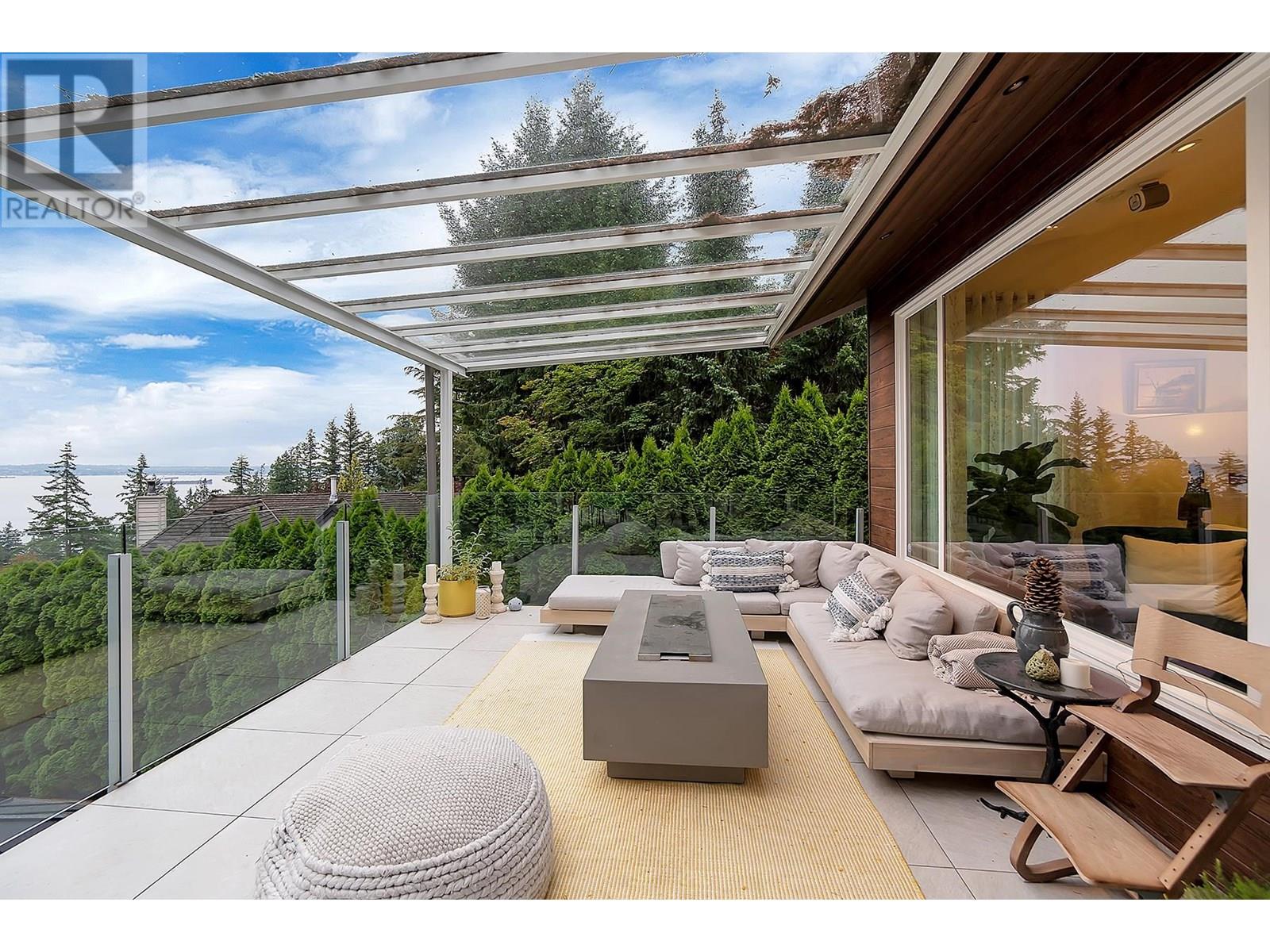 3706 SOUTHRIDGE PLACE, West Vancouver