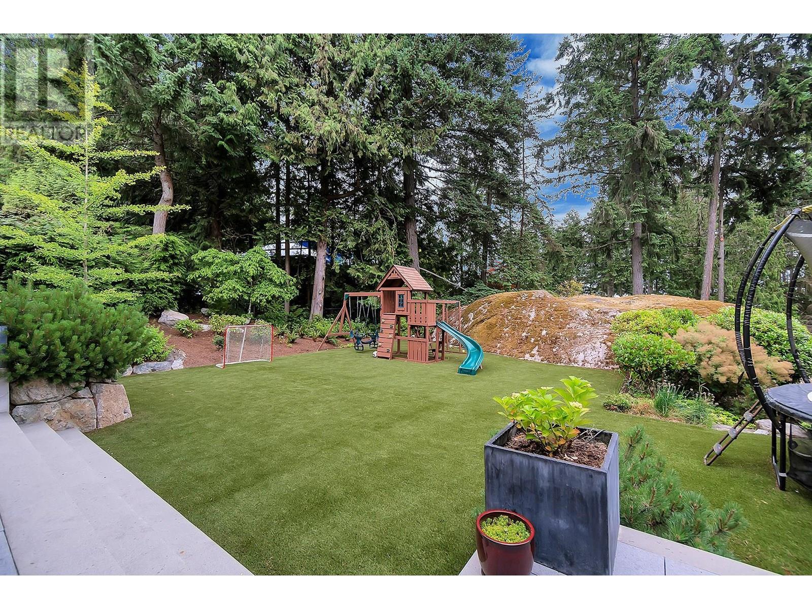 3706 SOUTHRIDGE PLACE, West Vancouver