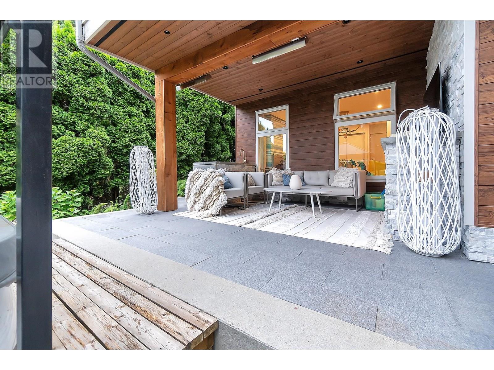 3706 SOUTHRIDGE PLACE, West Vancouver