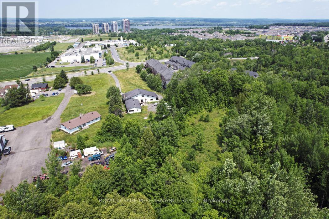1016 OLD MONTREAL ROAD - 4