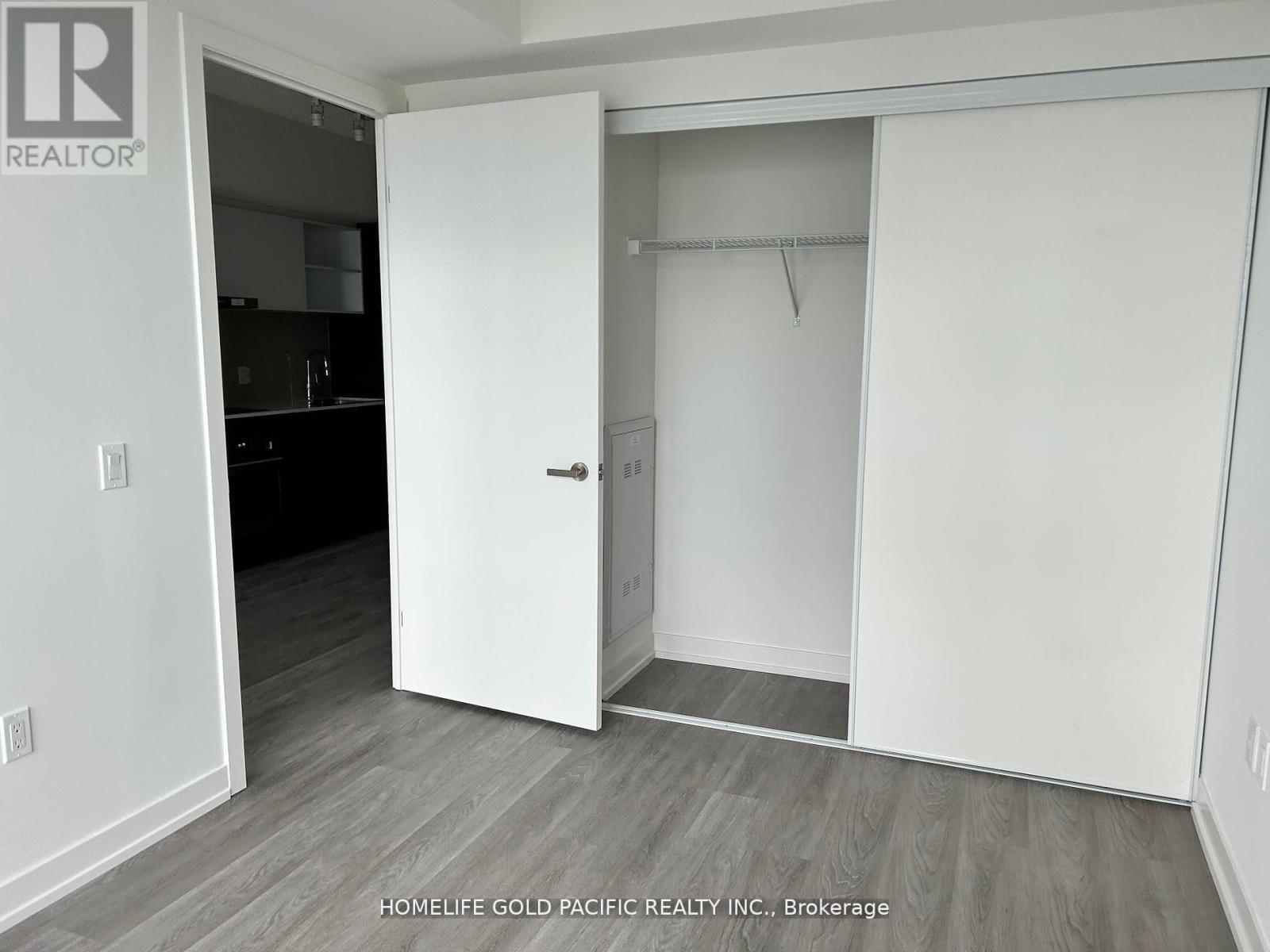 Photo 6 of 3506 55 Cooper Street, Toronto ON