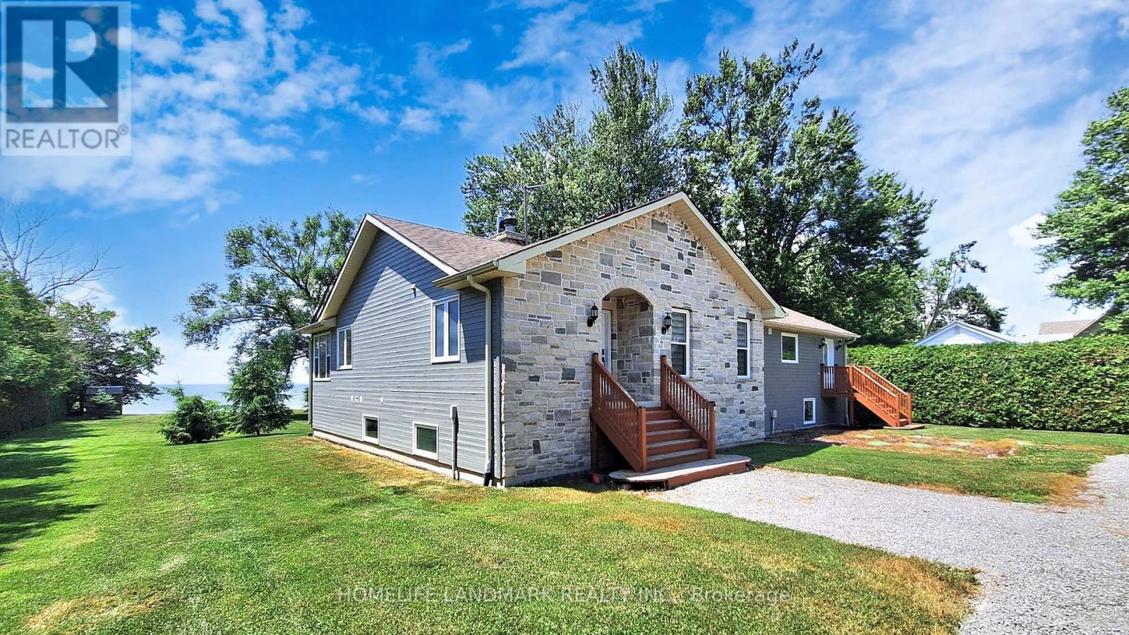 Photo 5 of 1662 Lakeshore Drive, Ramara ON