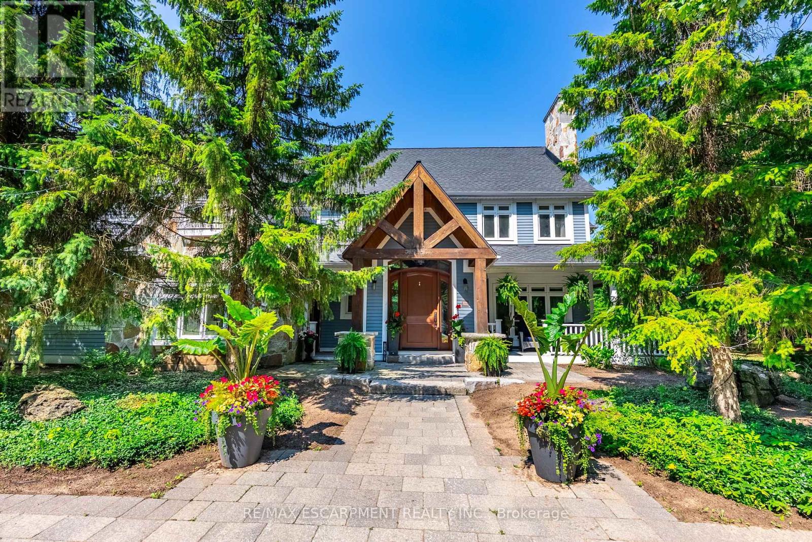 Photo 30 of 6618 Carriage Trail, Burlington ON