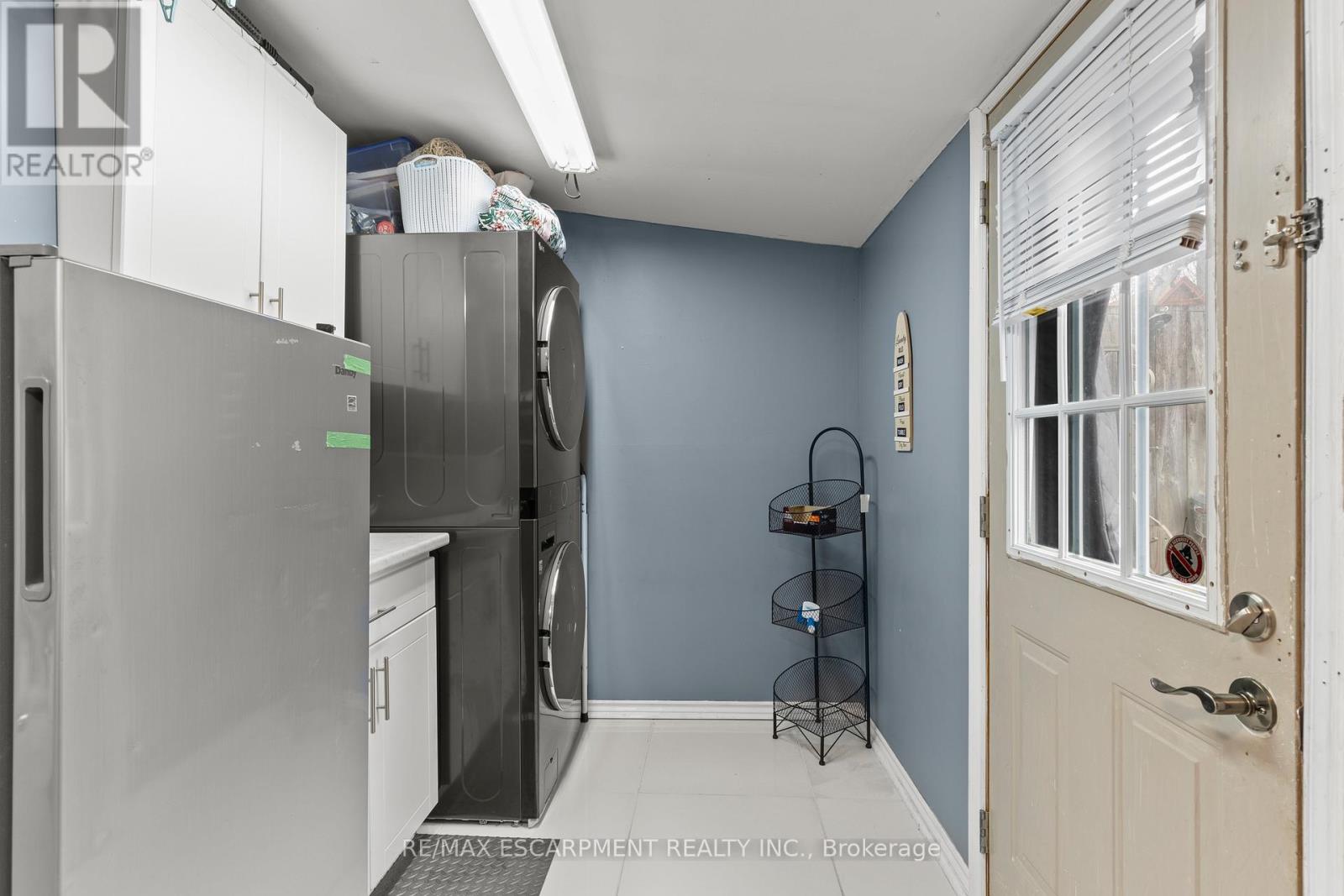 Photo 8 of 4774 Saint Clair Avenue, Niagara Falls ON