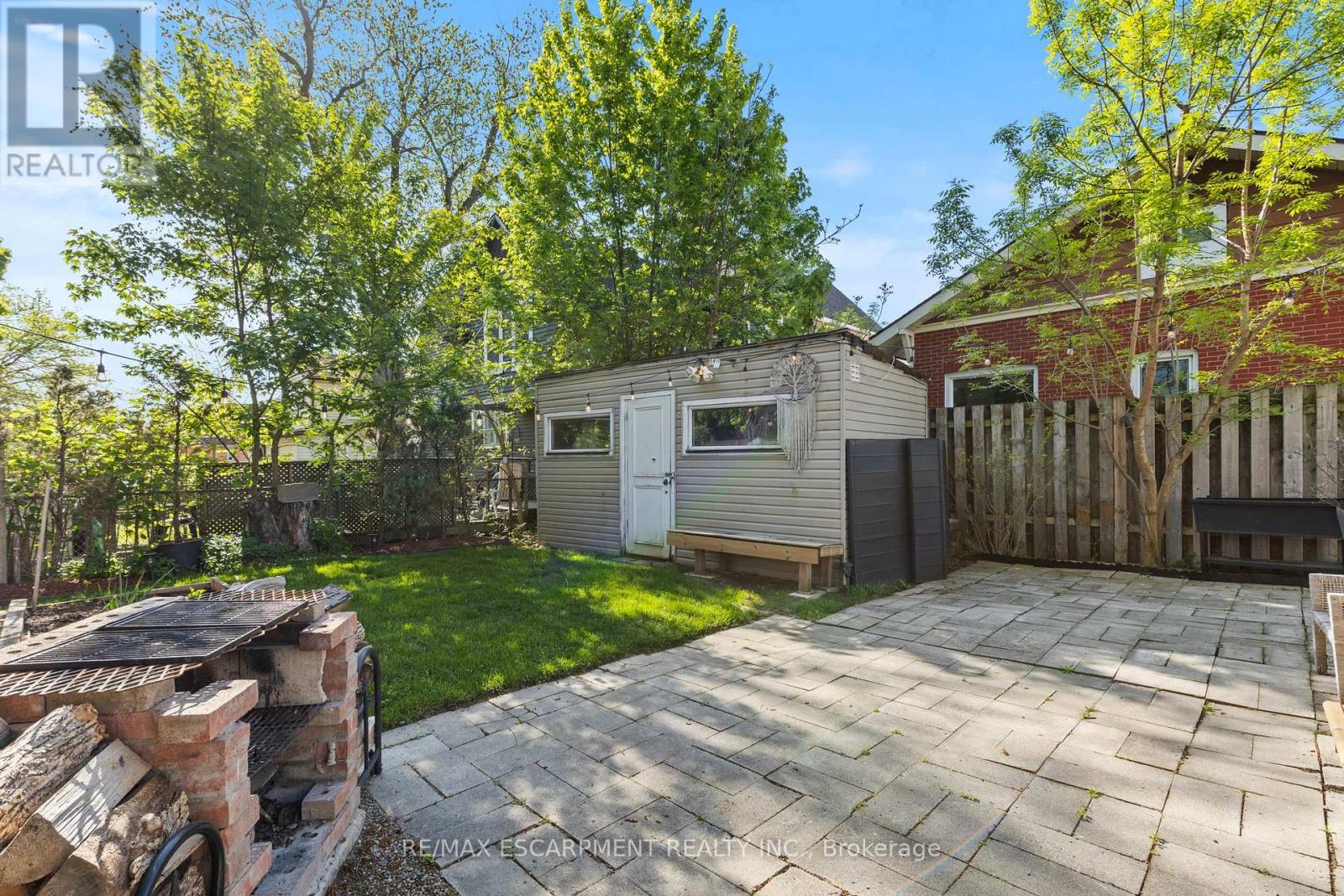 Photo 2 of 4774 Saint Clair Avenue, Niagara Falls ON