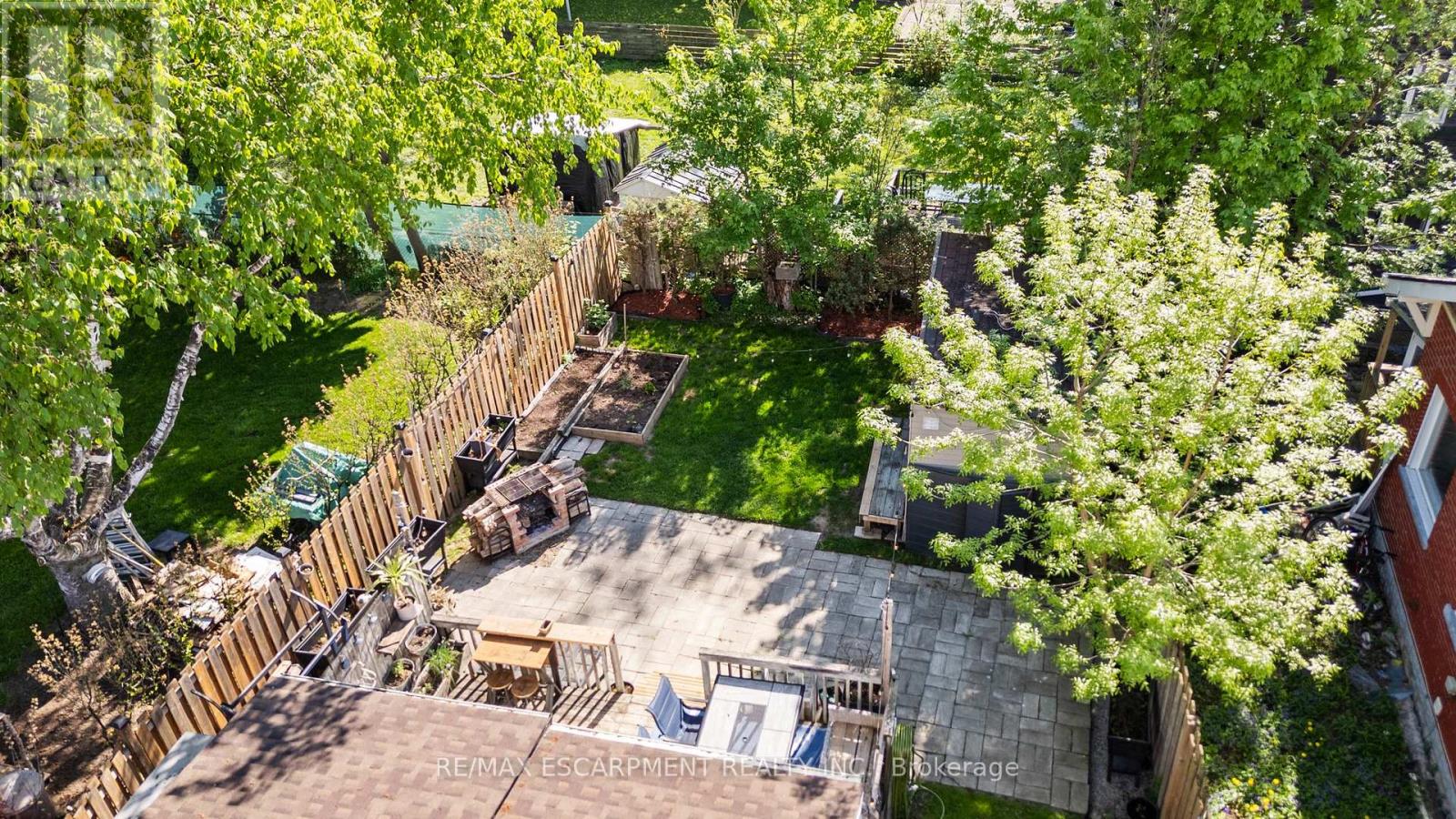 Photo 15 of 4774 Saint Clair Avenue, Niagara Falls ON