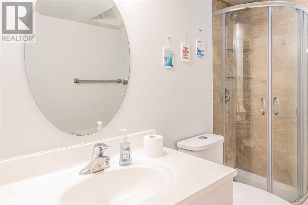 Multi-family House Bi-level for Sale in  Tavender Road NW Thorncliffe Calgary 