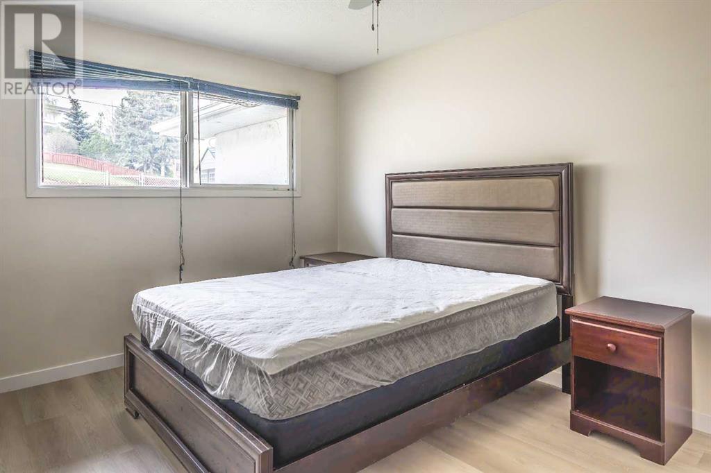 Multi-family House Bi-level for Sale in  Tavender Road NW Thorncliffe Calgary 
