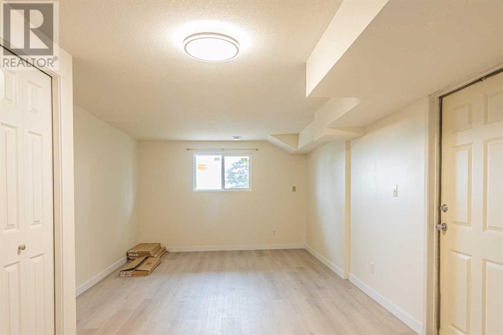 Multi-family House Bi-level for Sale in  Tavender Road NW Thorncliffe Calgary 