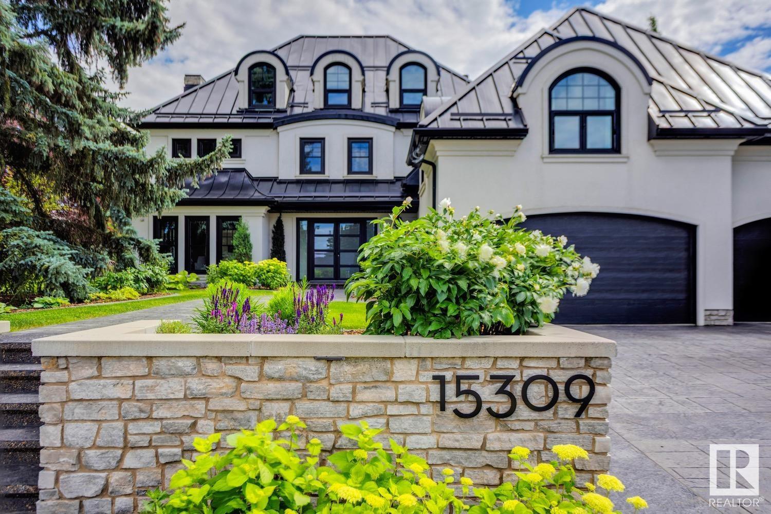 Photo 3 of 15309 Rio Terrace Dr Nw, Edmonton AB