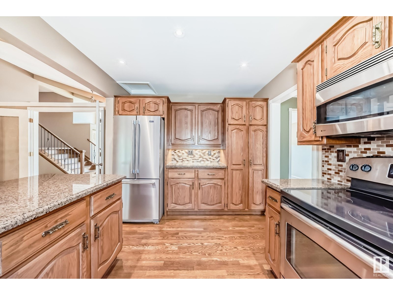 Photo 53 of 114 Fairway Dr Nw, Edmonton AB