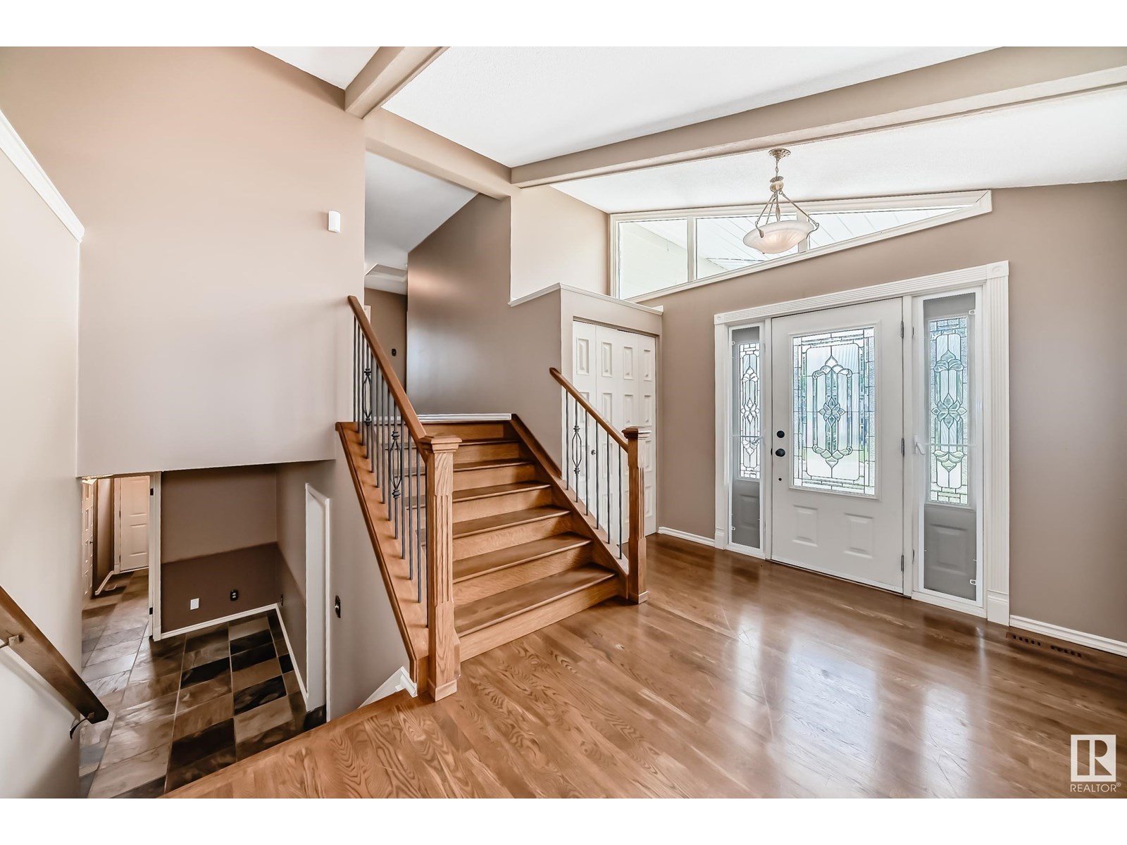 Photo 45 of 114 Fairway Dr Nw, Edmonton AB