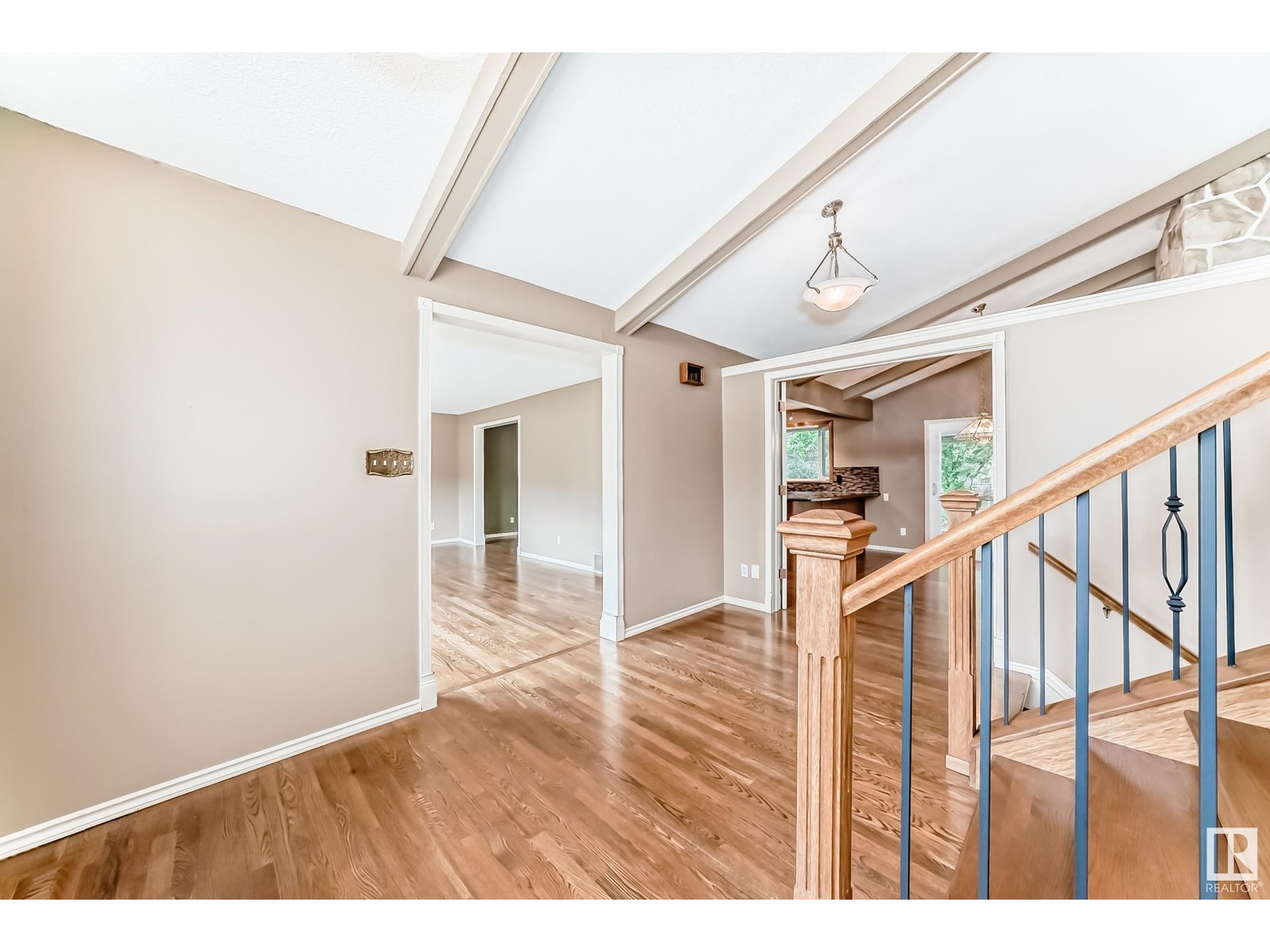 Photo 62 of 114 Fairway Dr Nw, Edmonton AB