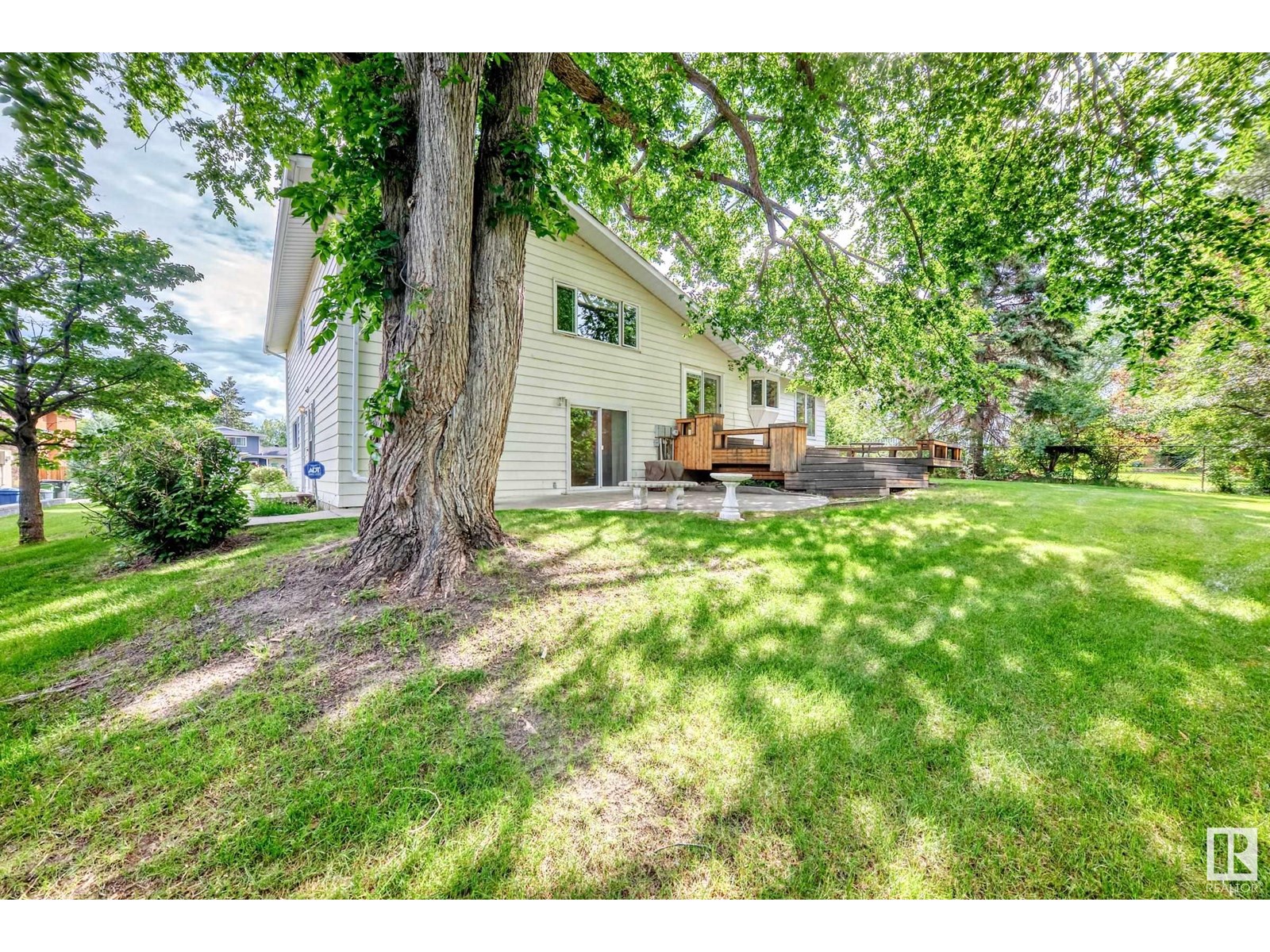 Photo 50 of 114 Fairway Dr Nw, Edmonton AB