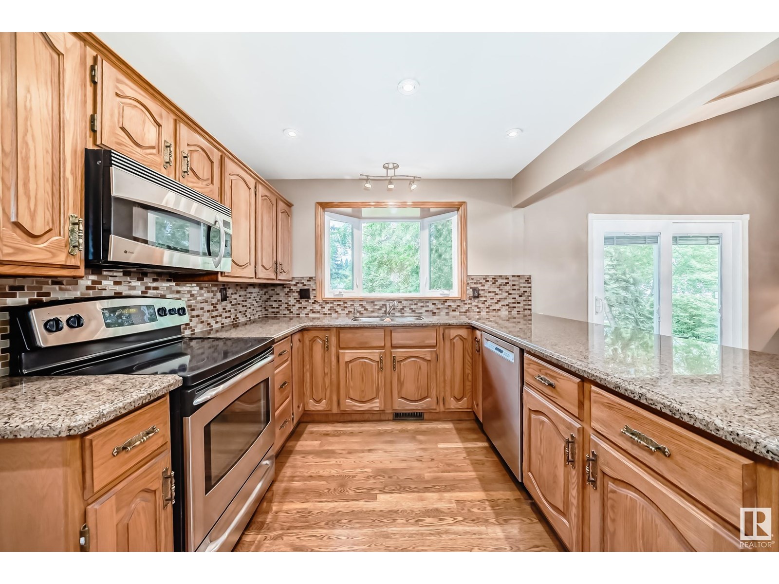 Photo 44 of 114 Fairway Dr Nw, Edmonton AB