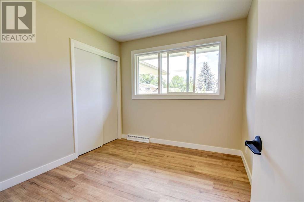 Single Family House Bungalow for Sale in   Street Mountview Red Deer 