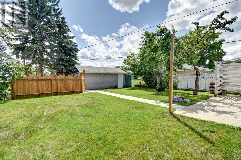 Single Family House Bungalow for Sale in   Street Mountview Red Deer 