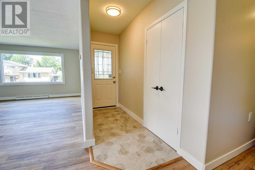 Single Family House Bungalow for Sale in   Street Mountview Red Deer 
