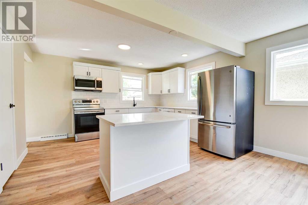Single Family House Bungalow for Sale in   Street Mountview Red Deer 