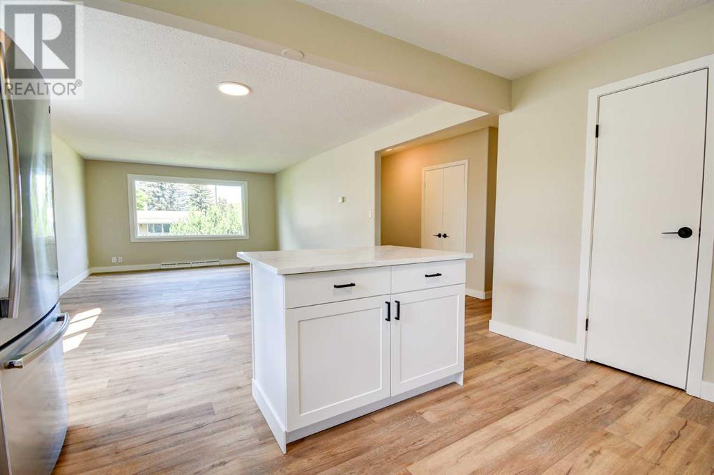 Single Family House Bungalow for Sale in   Street Mountview Red Deer 