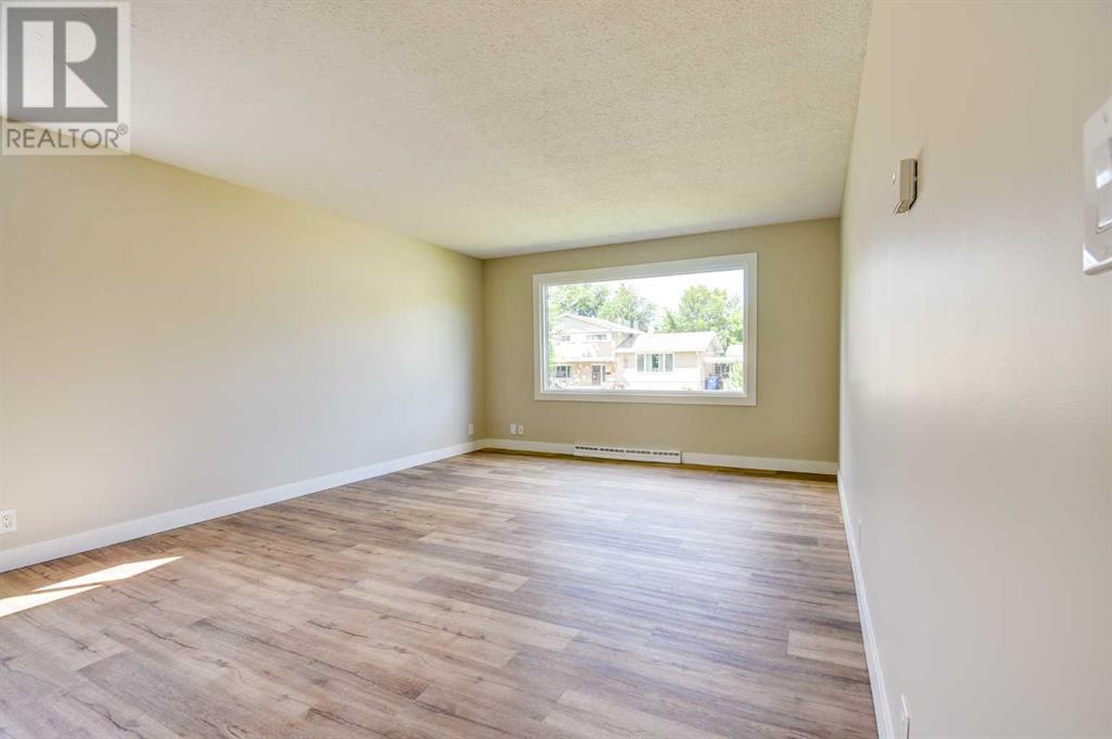 Single Family House Bungalow for Sale in   Street Mountview Red Deer 