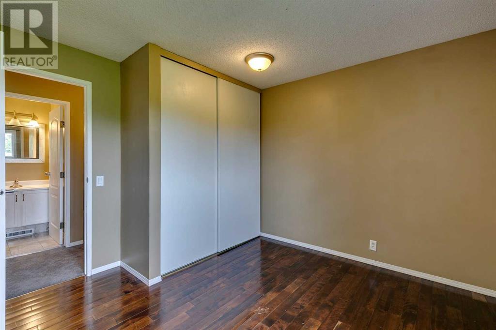 Single Family House for Sale in   Shawnessy Drive SW Shawnessy Calgary 