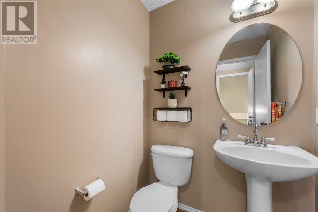Single Family House for Sale in  Toscana Gardens NW Tuscany Calgary 