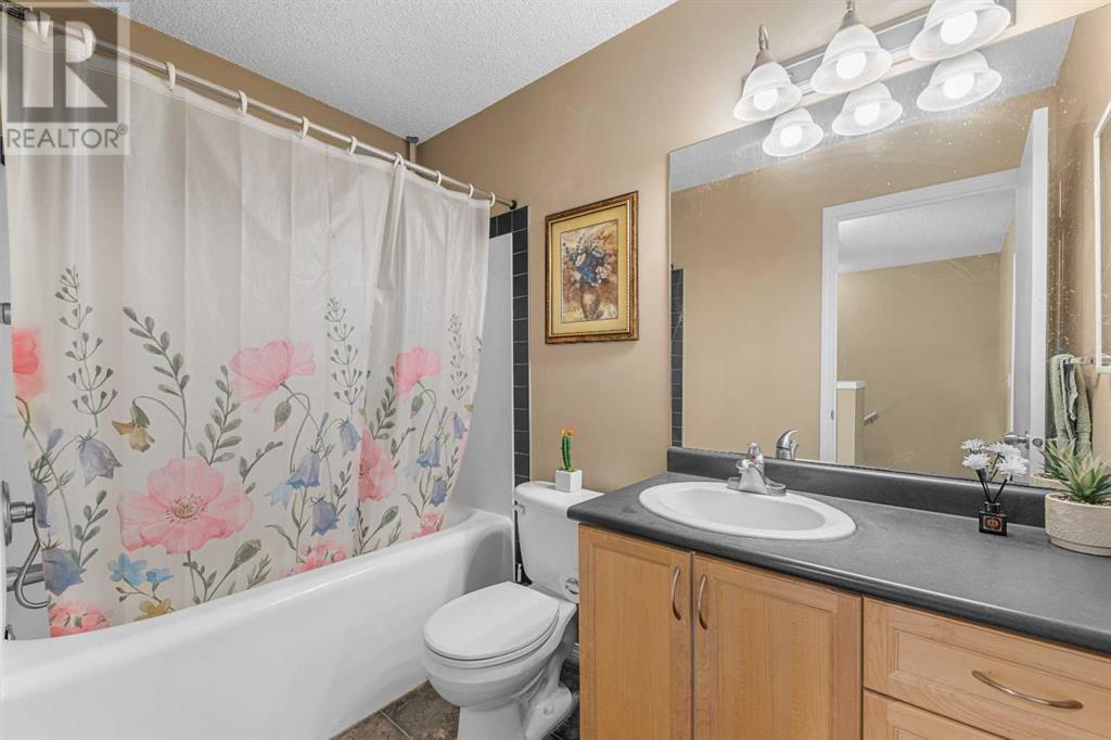 Single Family House for Sale in  Toscana Gardens NW Tuscany Calgary 